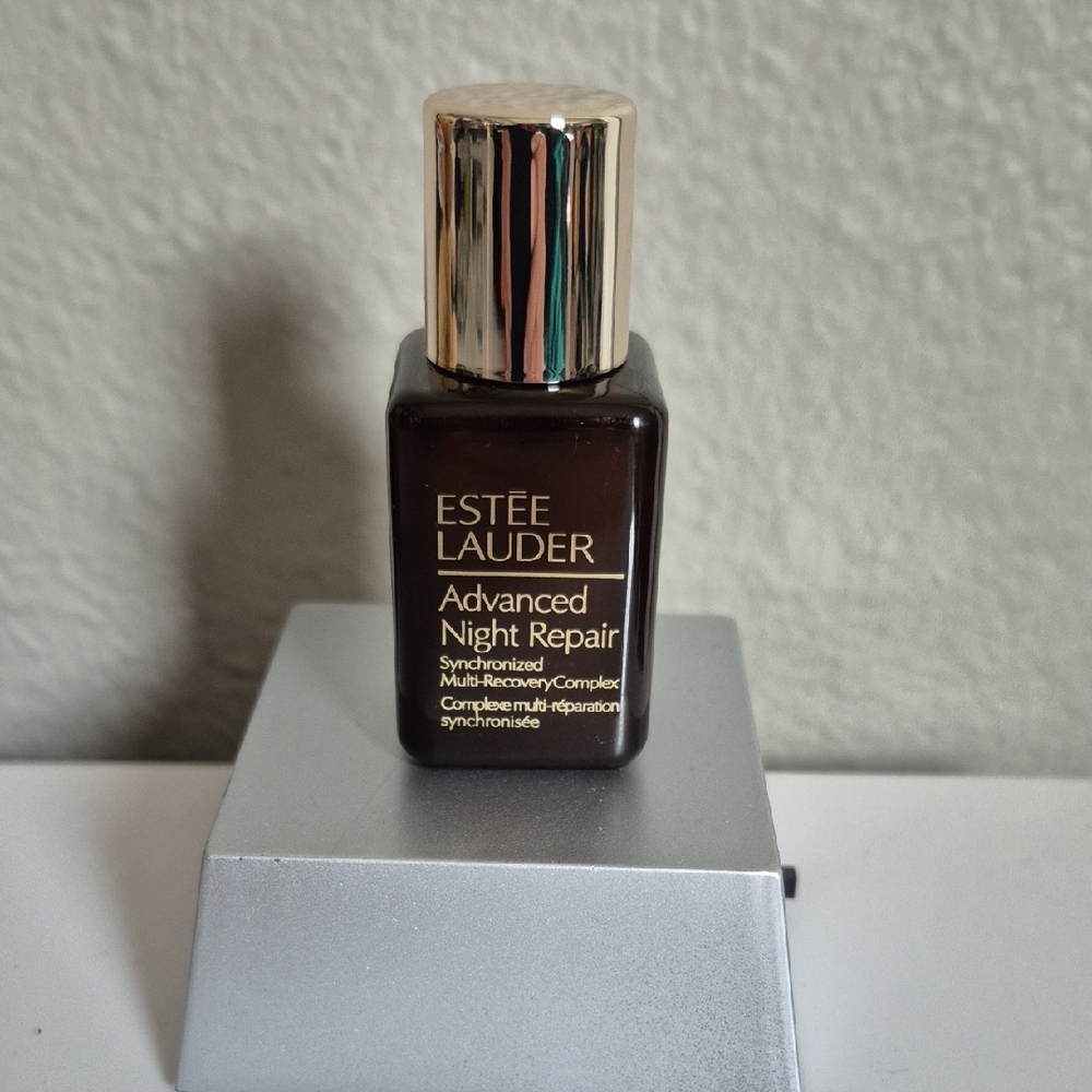 Estée Lauder Advanced Night Repair Serum - Brown & Gold Bottle .5 fl oz